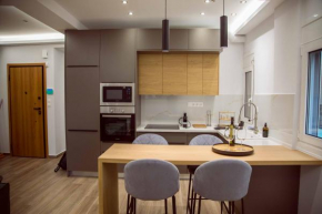 CHIC and MODERN THISSIOs APARTMENT
